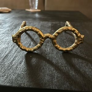 Brass decorative glades